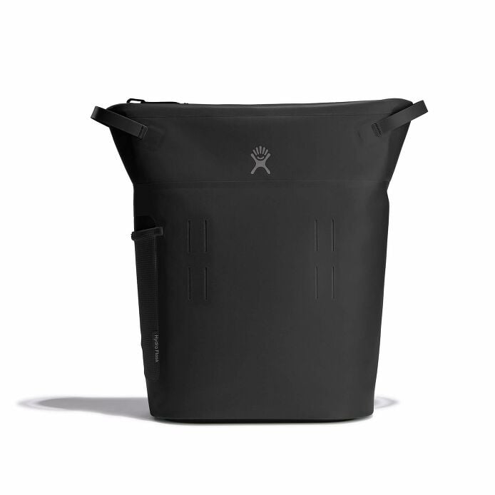 20-l-day-escapetm-pack-p0 20-l-day-escape-soft-cooler-pack-black-straight-on.jpg