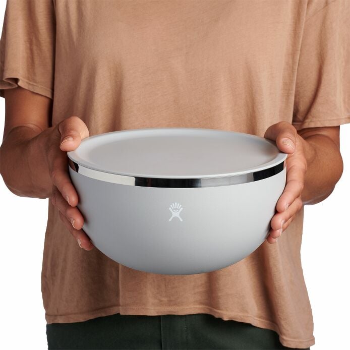 3-qt-serving-bowl-with-lid-s2 OKB3035-Birch-HB.jpg