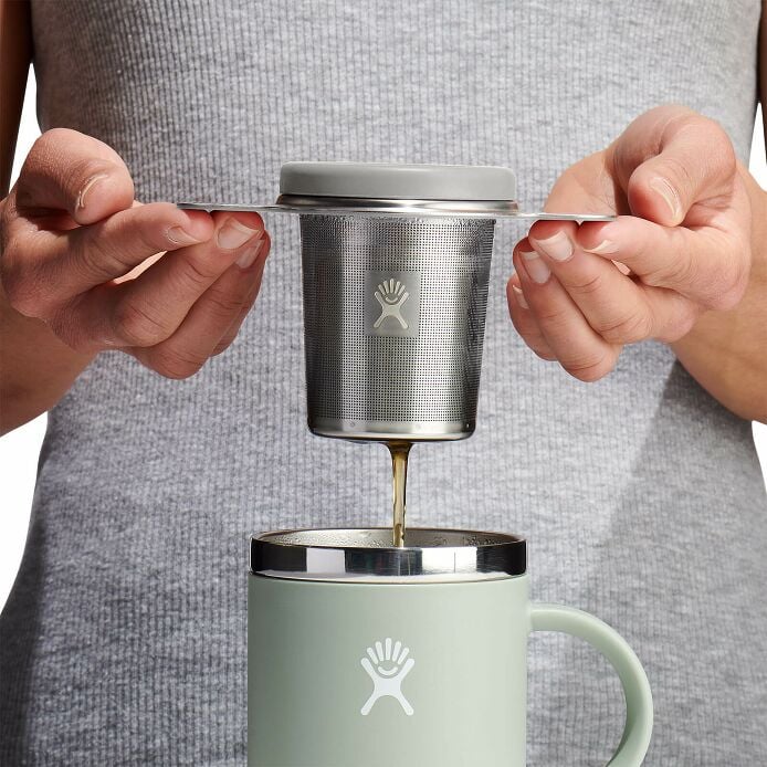 tea-infuser-v4 drif035-tea-infuser-birch-hb-pour_1.jpg