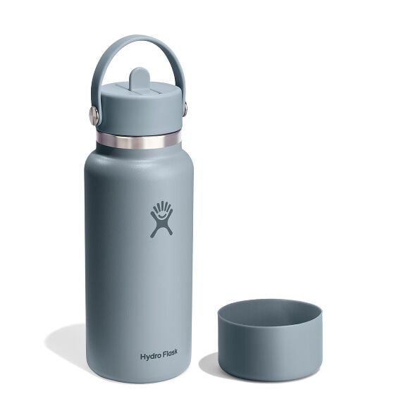 32-oz-straw-bottle-and-boot-bundle-z9 group_199_1.jpg