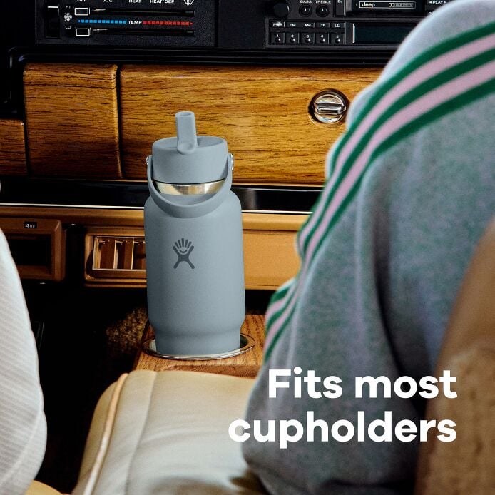 32-oz-travel-bottle-with-flex-straw-cap-v0 hf_s26_wtcfs_apdp_06_8.jpg