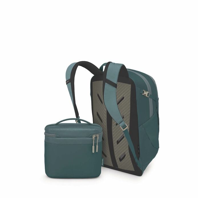 osprey-axis-x-hydro-flask-campus-essentials-bundle-l4 ospreyaxis_hydroflask5l_lunch_bag_f25_sideback_cascade_10007249.jpg